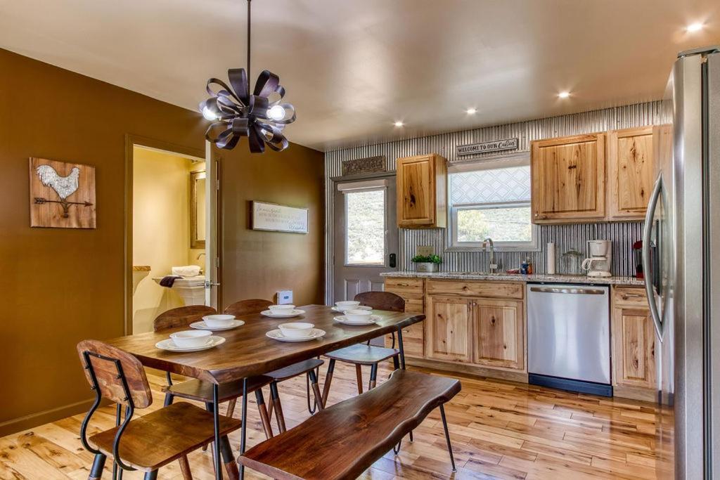 Key Lime Pie, Hot Tub,Wifi, 1089 Free Tickets Each Paid Day, Dollywood And More Gatlinburg Extérieur photo