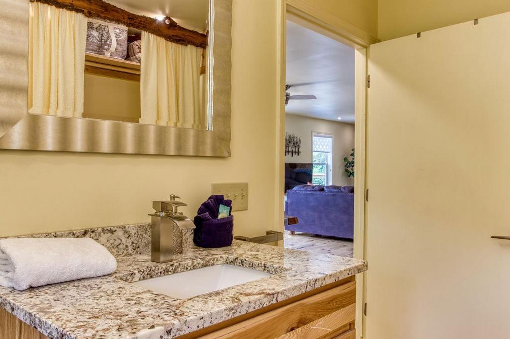 Key Lime Pie, Hot Tub,Wifi, 1089 Free Tickets Each Paid Day, Dollywood And More Gatlinburg Extérieur photo