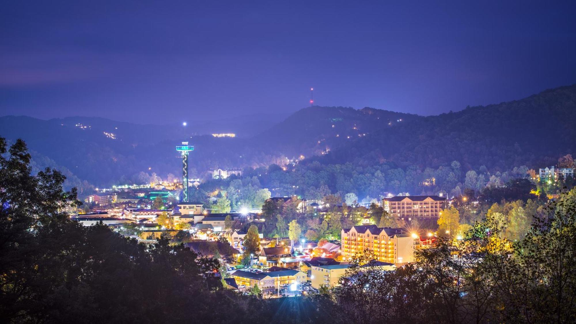 Key Lime Pie, Hot Tub,Wifi, 1089 Free Tickets Each Paid Day, Dollywood And More Gatlinburg Extérieur photo